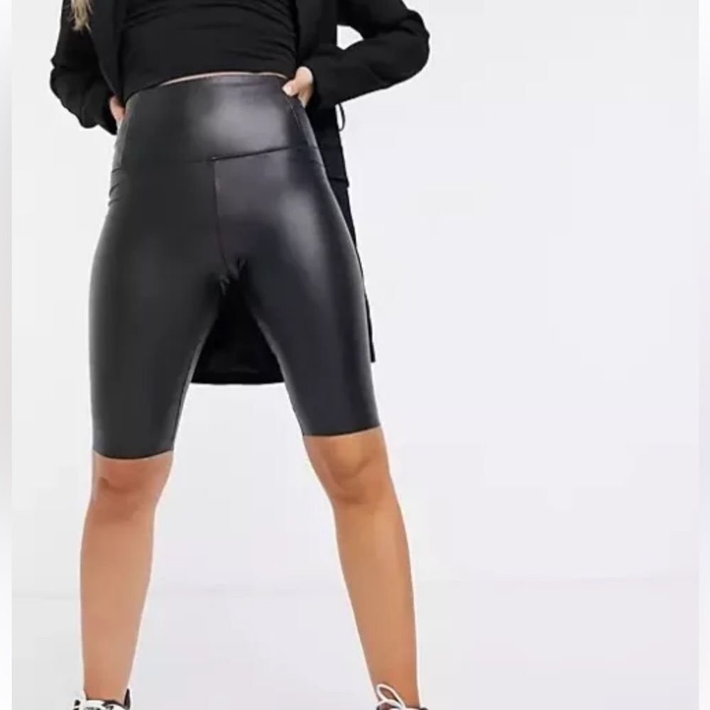 ALLSAINTS Cora Cycling Shorts Leather Raw Hem Sz 0‎